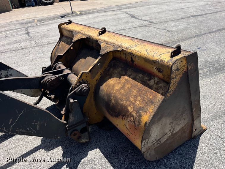 image for item EK8622 2009 John Deere  524K High Lift high lift wheel loader