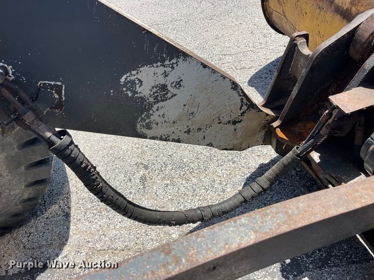 image for item EK8622 2009 John Deere  524K High Lift high lift wheel loader