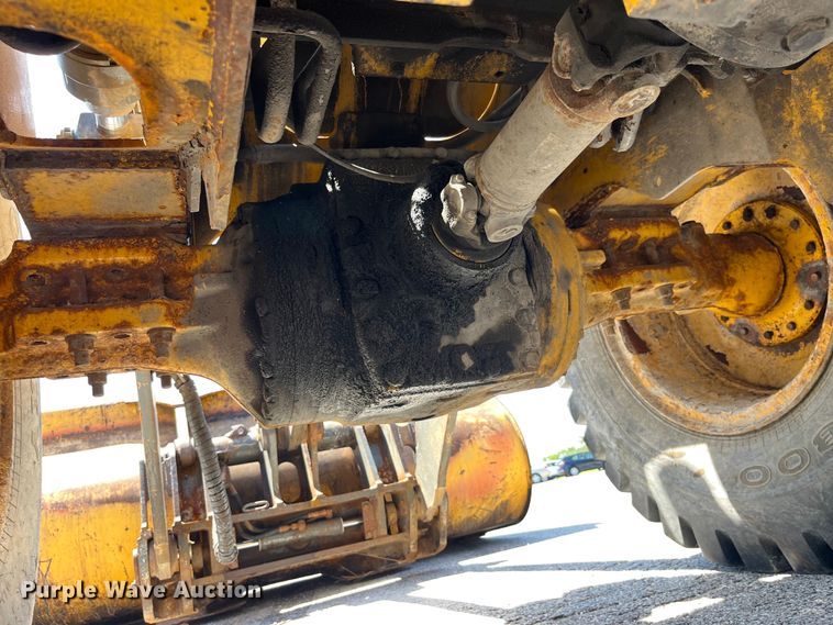 image for item EK8622 2009 John Deere  524K High Lift high lift wheel loader