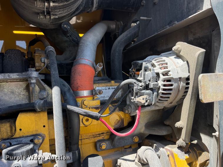 image for item EK8622 2009 John Deere  524K High Lift high lift wheel loader