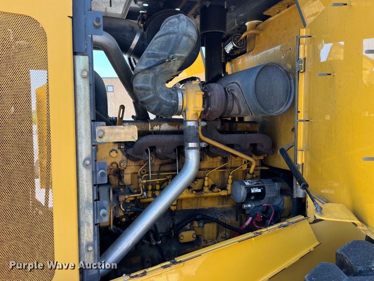 image for item EK8622 2009 John Deere  524K High Lift high lift wheel loader