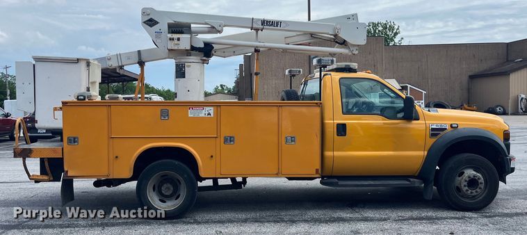 image for item EK8623 2008 Ford F550 Super Duty XL bucket truck