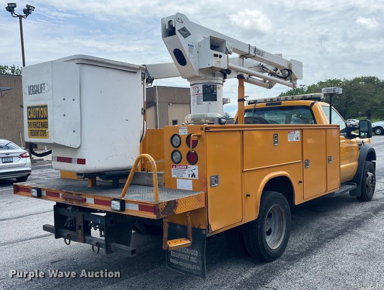image for item EK8623 2008 Ford F550 Super Duty XL bucket truck