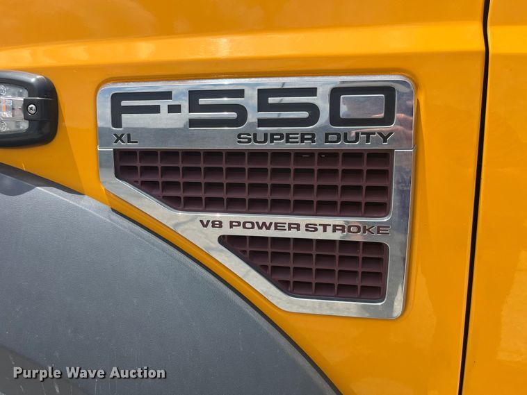 image for item EK8623 2008 Ford F550 Super Duty XL bucket truck