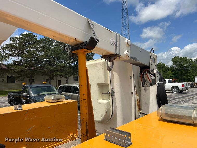 image for item EK8623 2008 Ford F550 Super Duty XL bucket truck