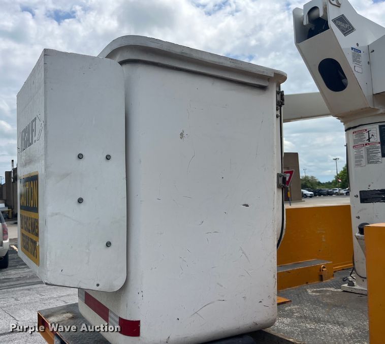 image for item EK8623 2008 Ford F550 Super Duty XL bucket truck