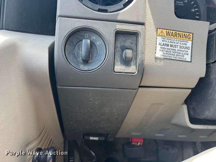 image for item EK8623 2008 Ford F550 Super Duty XL bucket truck