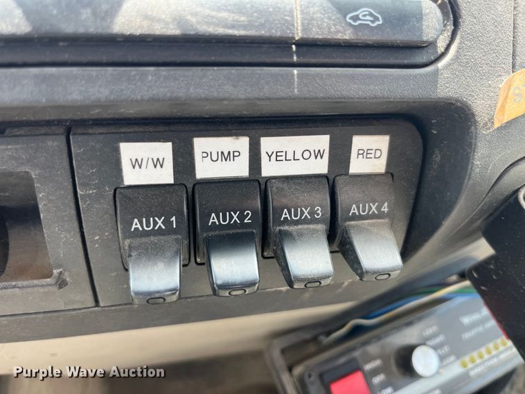 image for item EK8623 2008 Ford F550 Super Duty XL bucket truck