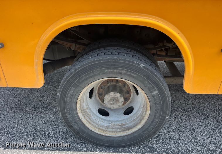 image for item EK8623 2008 Ford F550 Super Duty XL bucket truck