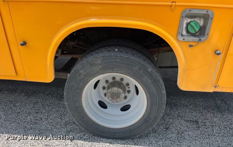 image for item EK8623 2008 Ford F550 Super Duty XL bucket truck