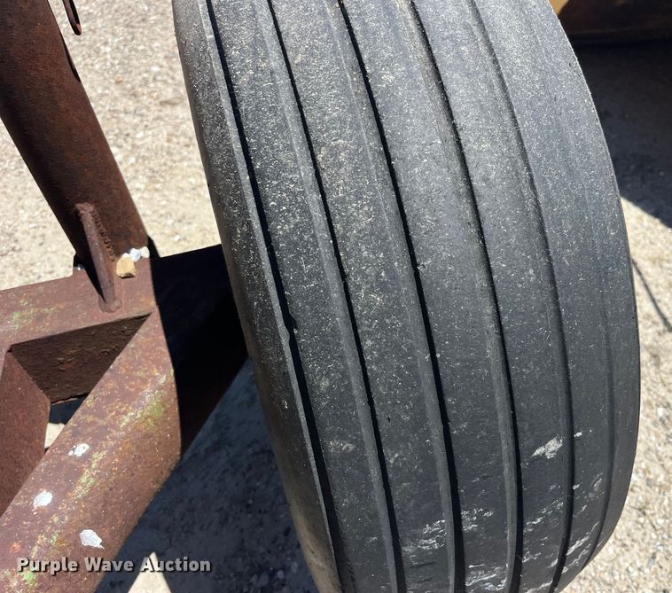 image for item EK8642 Running gear