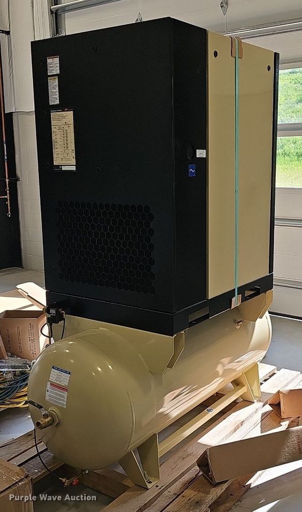 image for item IO9962 2023 Ingersoll Rand RS15i-A145 air compressor