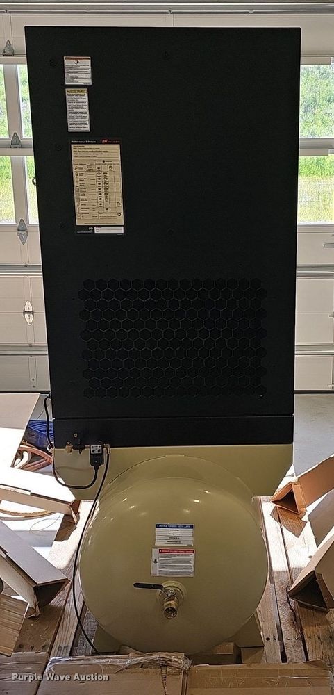 image for item IO9962 2023 Ingersoll Rand RS15i-A145 air compressor