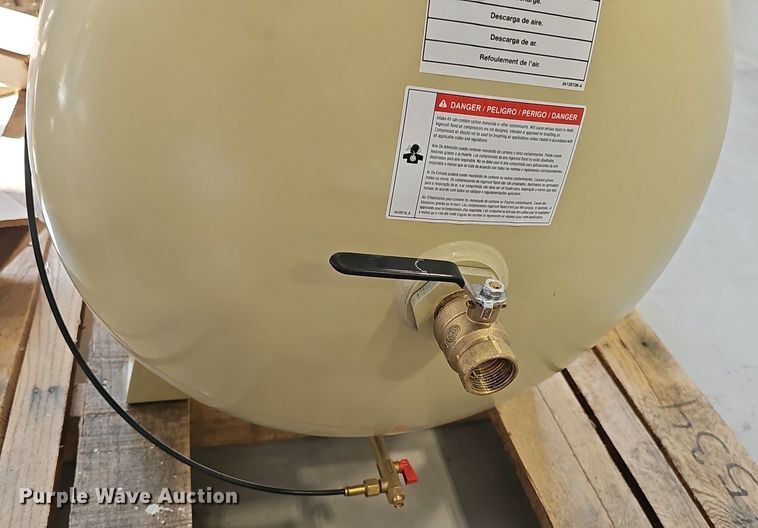 image for item IO9962 2023 Ingersoll Rand RS15i-A145 air compressor