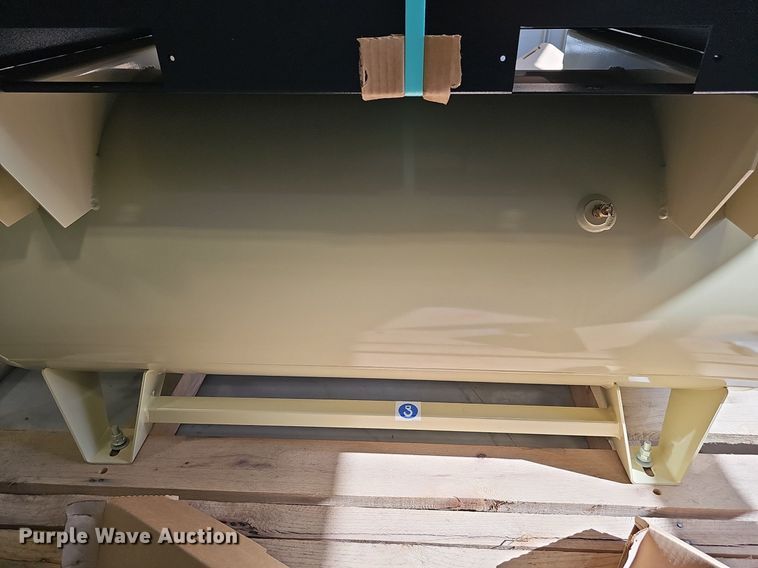 image for item IO9962 2023 Ingersoll Rand RS15i-A145 air compressor