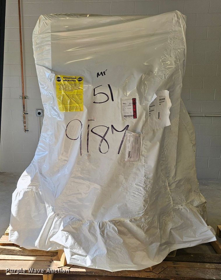 image for item IO9962 2023 Ingersoll Rand RS15i-A145 air compressor