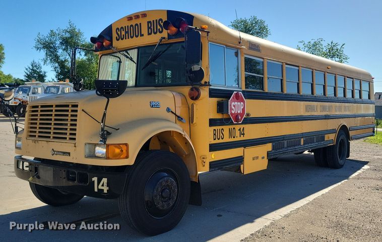 image for item KA9996 1998 Thomas Built 1010S school bus