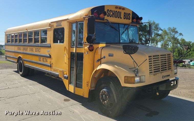image for item KA9996 1998 Thomas Built 1010S school bus