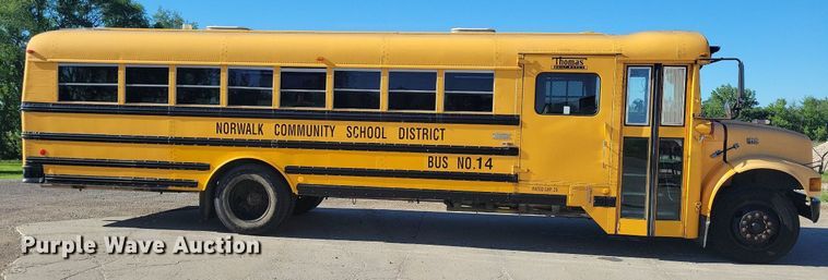 image for item KA9996 1998 Thomas Built 1010S school bus