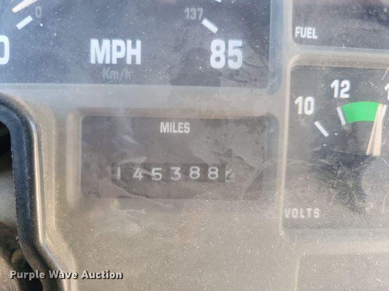 image for item KA9996 1998 Thomas Built 1010S school bus