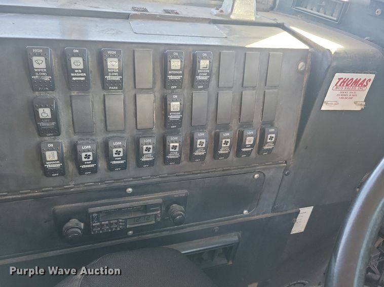 image for item KA9996 1998 Thomas Built 1010S school bus