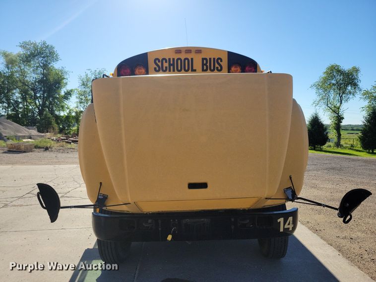 image for item KA9996 1998 Thomas Built 1010S school bus