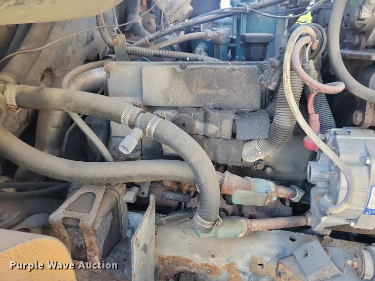 image for item KA9996 1998 Thomas Built 1010S school bus