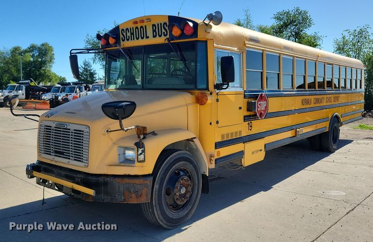 image for item KA9997 2005 Thomas Built 120PS school bus