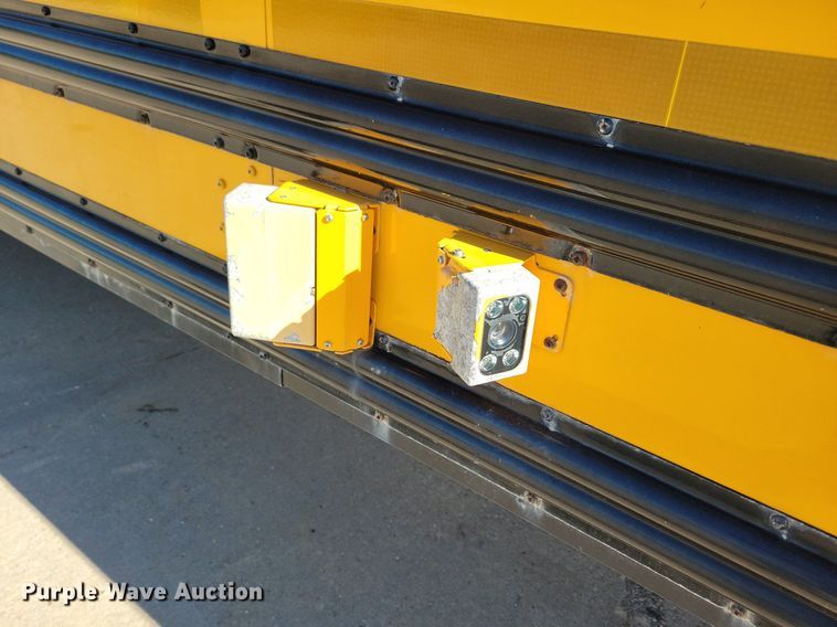 image for item KA9997 2005 Thomas Built 120PS school bus