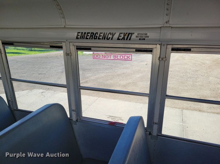 image for item KA9997 2005 Thomas Built 120PS school bus