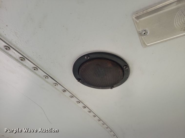 image for item KA9997 2005 Thomas Built 120PS school bus