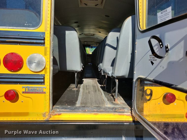 image for item KA9997 2005 Thomas Built 120PS school bus