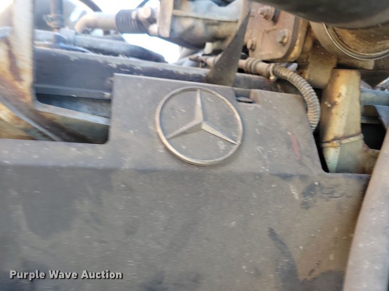 image for item KA9997 2005 Thomas Built 120PS school bus