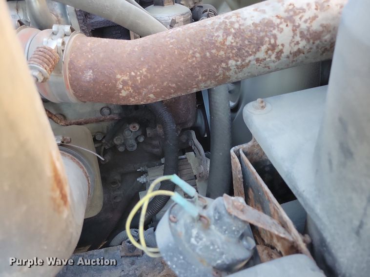 image for item KA9997 2005 Thomas Built 120PS school bus