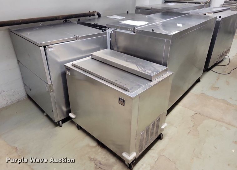 image for item KB9028 (4) coolers