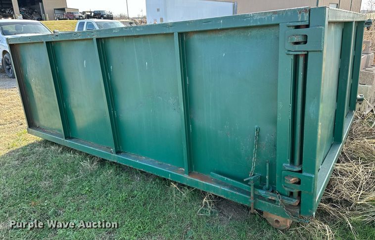 image for item LK9675 Roll-off dumpster