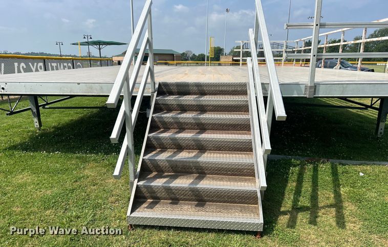 image for item NB9400 2005 Century Industries LLC mobile stage