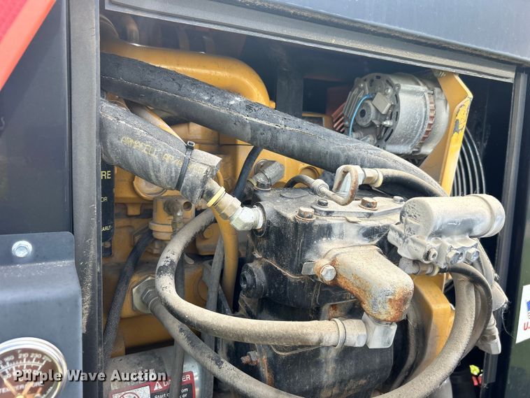 image for item NB9401 1998 International  4700 pothole patcher truck