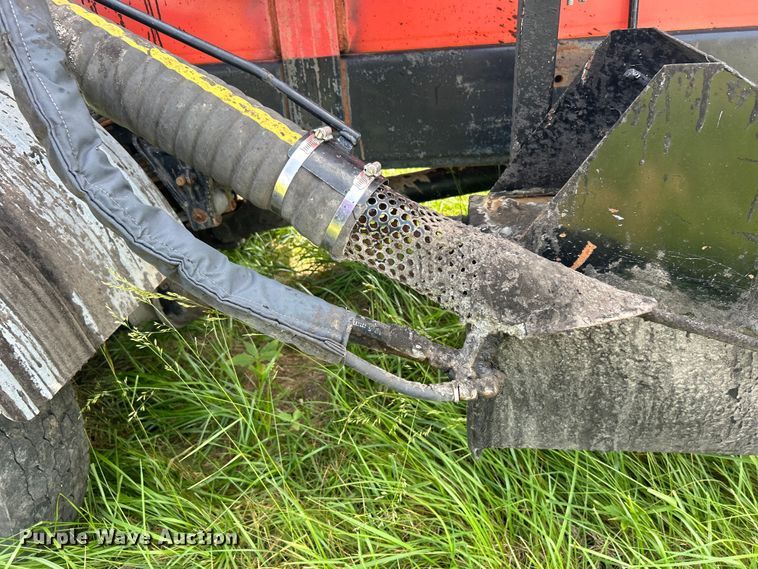 image for item NB9401 1998 International  4700 pothole patcher truck