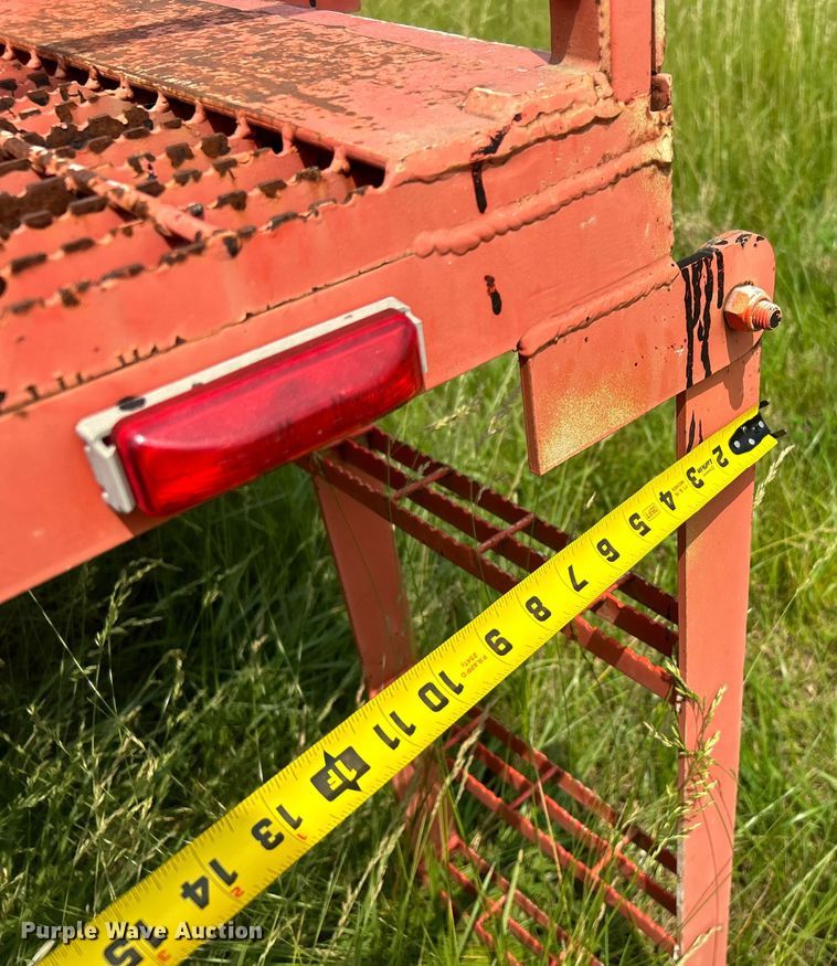 image for item NB9401 1998 International  4700 pothole patcher truck