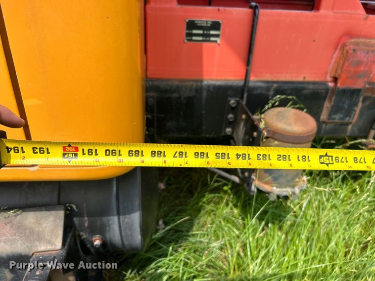 image for item NB9401 1998 International  4700 pothole patcher truck