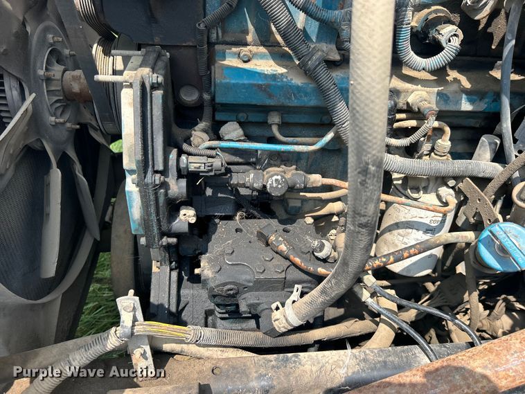 image for item NB9401 1998 International  4700 pothole patcher truck