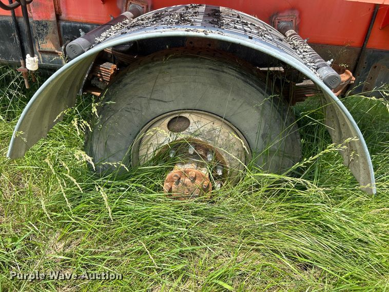 image for item NB9401 1998 International  4700 pothole patcher truck