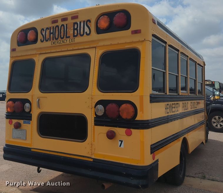 image for item NG9778 2001 Chevrolet Express G3500 school bus