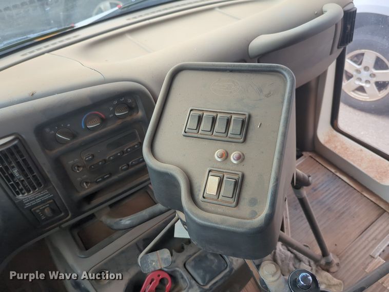 image for item NG9778 2001 Chevrolet Express G3500 school bus