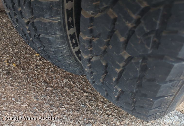 image for item NG9778 2001 Chevrolet Express G3500 school bus