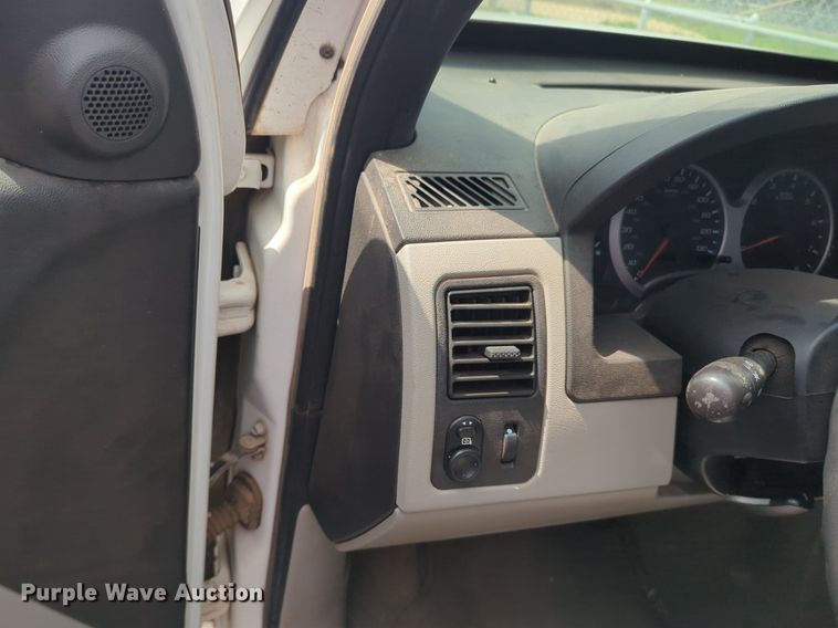 image for item NG9779 2005 Chevrolet Equinox LS SUV