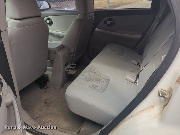 image for item NG9779 2005 Chevrolet Equinox LS SUV