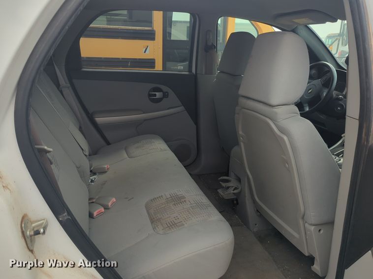 image for item NG9779 2005 Chevrolet Equinox LS SUV