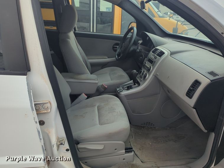 image for item NG9779 2005 Chevrolet Equinox LS SUV